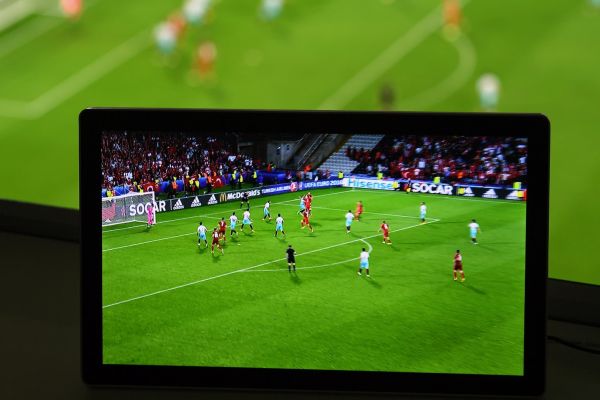 Aprenda definitivamente como assistir futebol ao vivo de graça